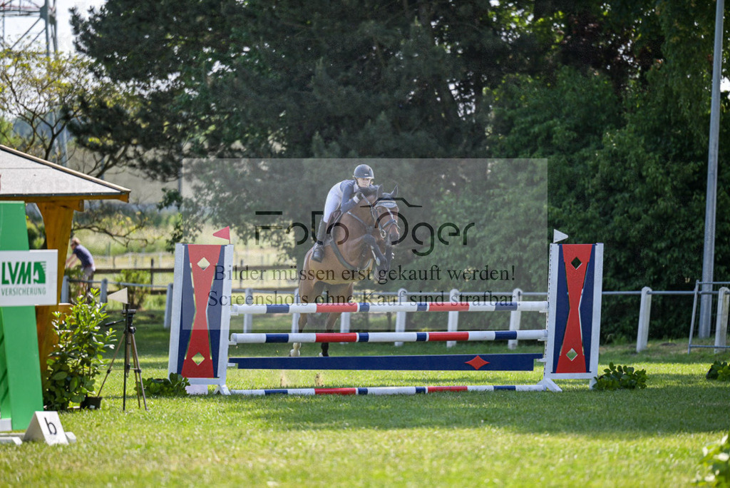 Reitturnier Voxtrup | Entdecke hochwertige Reitturnierfotos von Foto Oger. Professionell, emotional und authentisch – jetzt Lieblingsmomente im Shop bestellen.Deutschlandweite Turnierfotografie. - Realisiert mit Pictrs.com