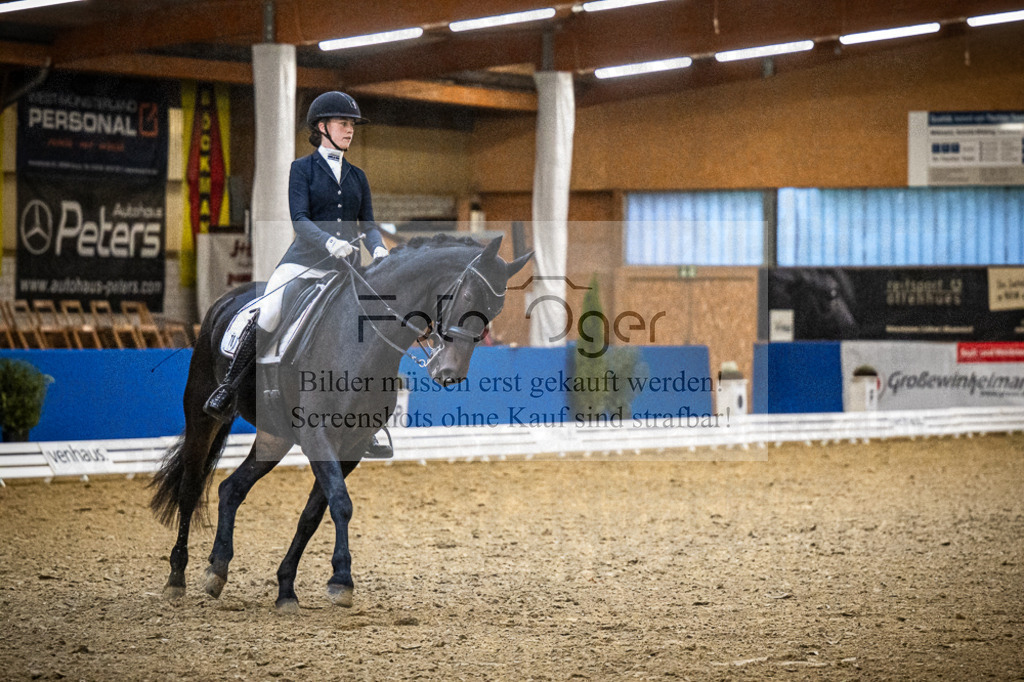 DOS_1265 | Entdecke hochwertige Reitturnierfotos von Foto Oger. Professionell, emotional und authentisch – jetzt Lieblingsmomente im Shop bestellen.Deutschlandweite Turnierfotografie. - Realisiert mit Pictrs.com