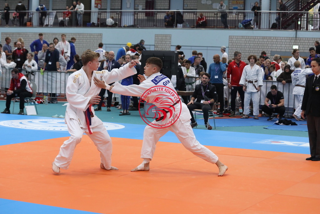 1J7A2687 | Fotos vom Adler Cup - Pictures from Adler Cup

Hier findet Ihr alle Eindrücke und großen Momente der Adler Cup Wochenenden. Here you will find all impressions and great moments of the Adler Cup weekends. - Realisiert mit Pictrs.com