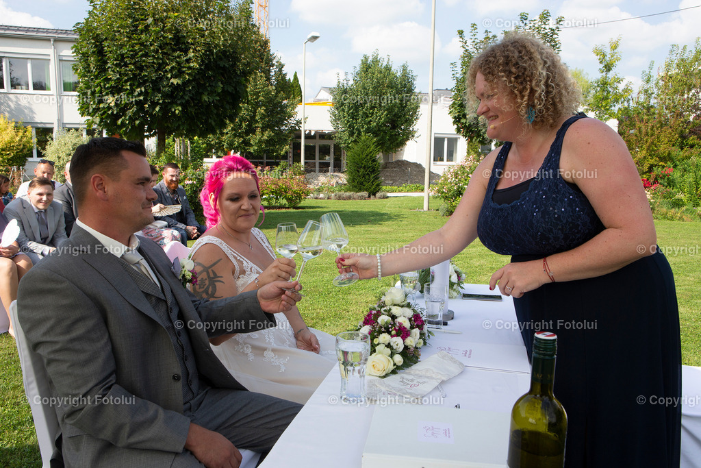 KERSTINFREDYHOCHZEIT_260822_83 | bilder, linz, photo, foto, fussball, sport, fotolui, bundesliga