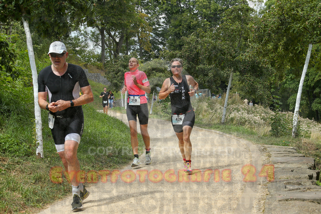 250824_1341_EX1_3247 | Sportfotografie im Rhein-Sieg Kreis, Köln, Bonn, NRW, Rheinland Pfalz, Hessen, etc. Unser Tätigkeitsfeld umfasst den Laufsport vom Volkslauf über den Marathon, Duathlon, Triathon bis zum Ultralauf wie Kölnpfad Ultra oder Schindertrail.