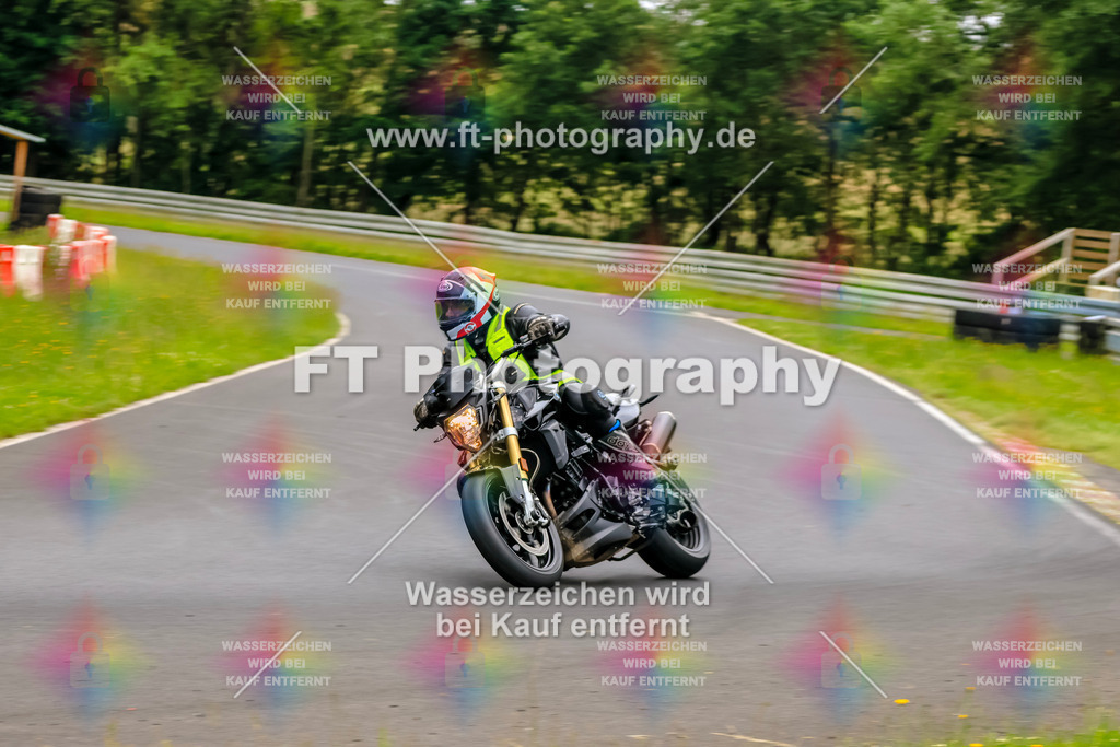 VBK-7476 | Hier findet Ihr Bilder von Touristenfahrten auf der Nürburgring Nordschleife oder von anderen Veranstaltungen die ich besucht habe. Viel Spass beim Durch Schauen 
