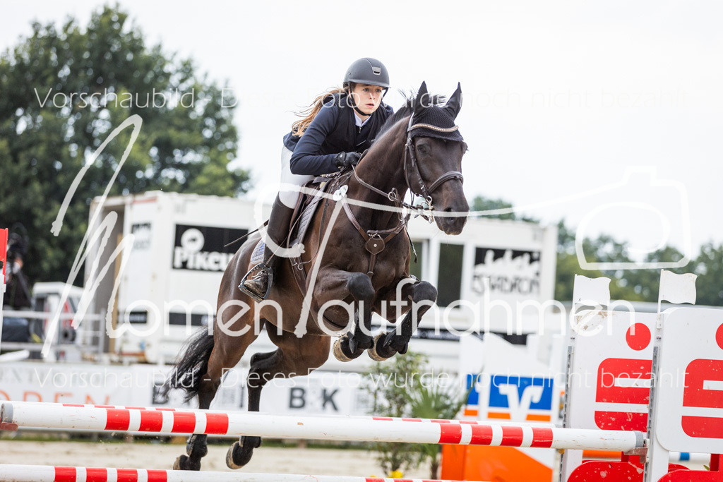 BHO-2PhSpr-M-097 | MomenTaufnahmen Pferdesportfotos