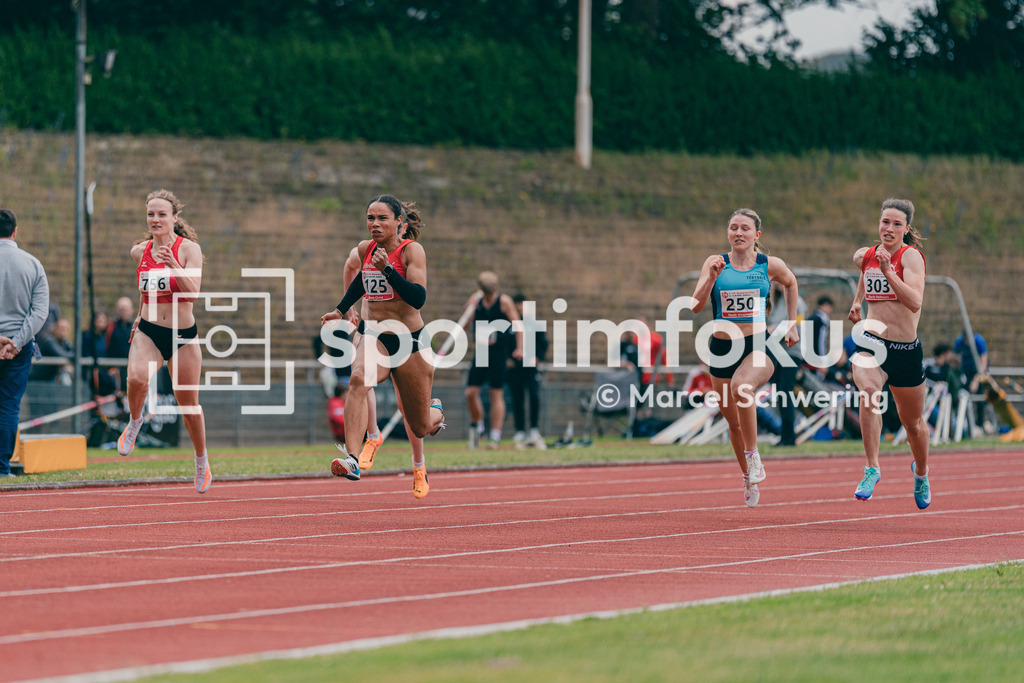 FLVW-Meisterschaften 2026 | Impressionen und Wettkampfszenen der FLVW-Meisterschaften 2026 mit Athletinnen und Athleten verschiedener Vereine und Altersklassen in unterschiedlichen Disziplinen der Leichtathletik. - Realisiert mit Pictrs.com