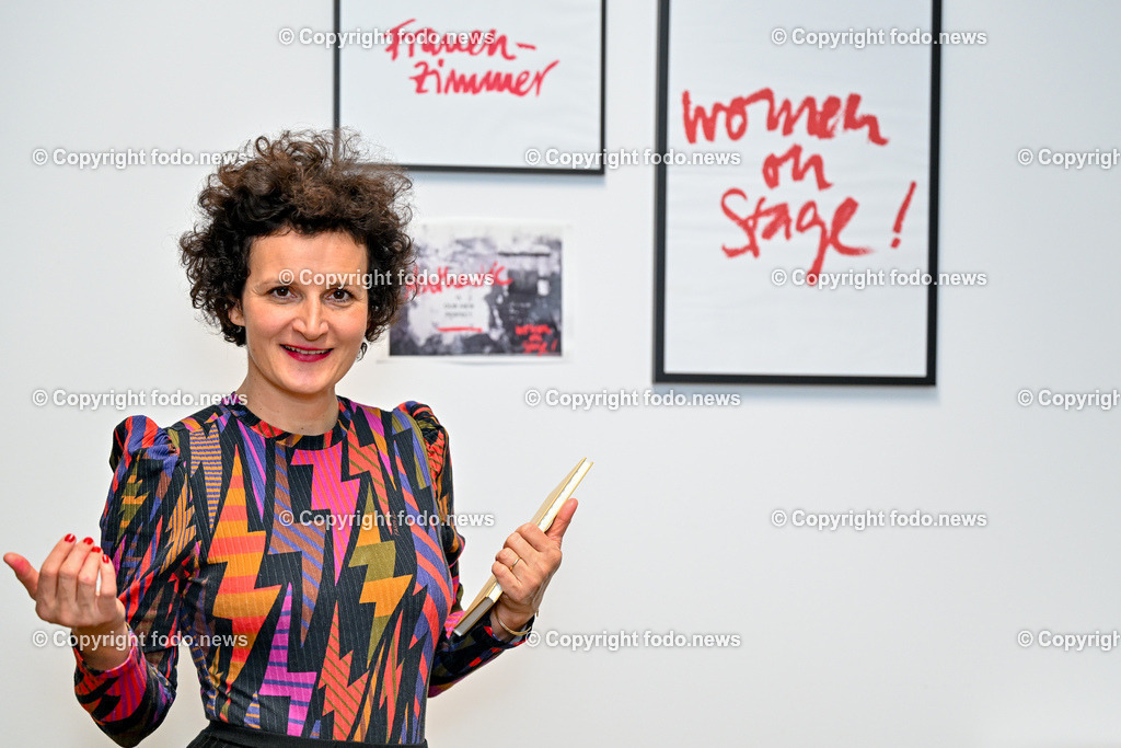 Claudia Novak_ Rethorik Trainerin_ 14.11.2023-17 | 14.11.2023, Linz, AUT, Claudia Novak, im Bild Claudia Novak (Trainerin, Rethorikerin - Woman on Stage)