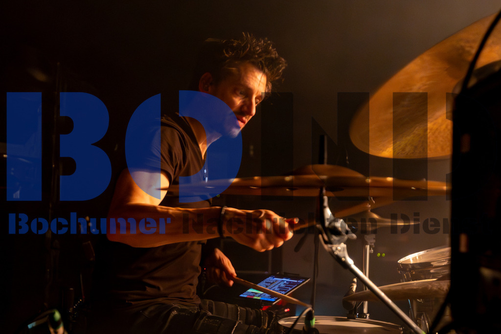 SES_NURDIO20250102-81 | bond - Realisiert mit Pictrs.com