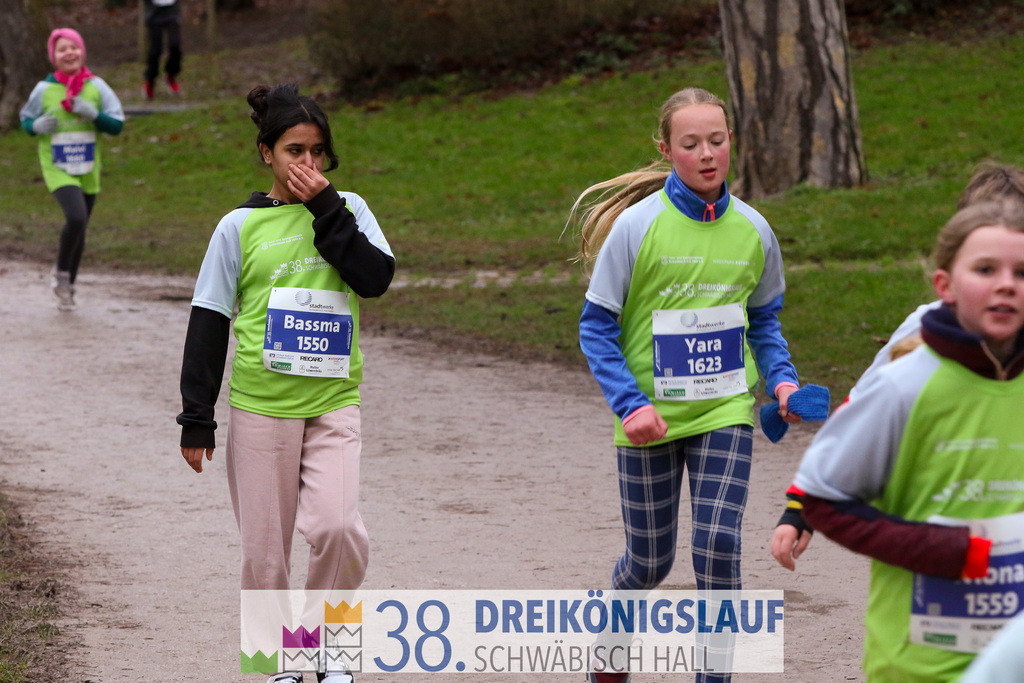1700m Stadtwerke Jugendlauf | 3 Koenigslauf 2024 1700m Stadtwerke Jugendlauf - Realisiert mit Pictrs.com