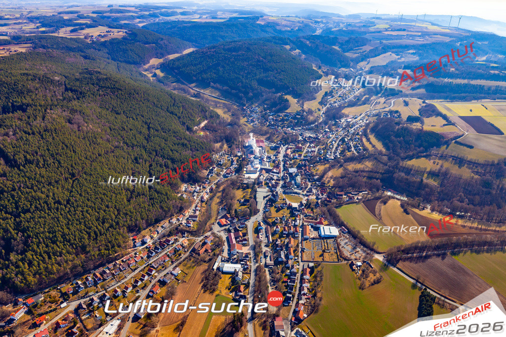 Das Luftbild der Stadt Weissenbrunn wurde 2019 vom Flugzeug heraus erstellt (keine Drohne) Aufnahmehöhe ca.400 Meter- hohe Auflösung- beste Druck-Qualität garantiert!