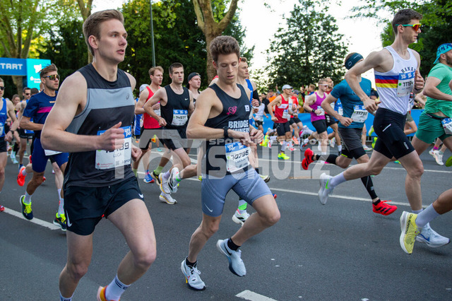 20250427-NSZ_2021 | DEU, Düsseldorf, 27.04.2025 Uniper Düsseldorf Marathon 2025 - Realisiert mit Pictrs.com