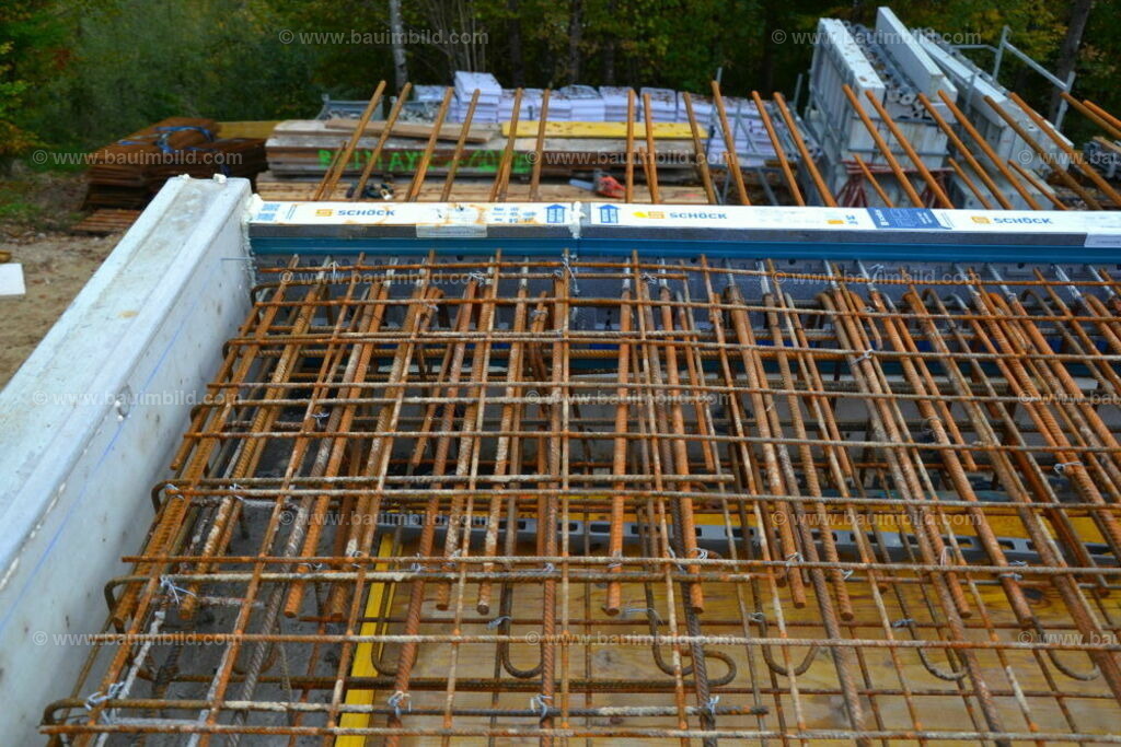 bib-lg04-betonarbeiten-0284 | Nach LV-Leistungsgruppen sortierte Detailfotos über den Bau eines Hauses. Alle Hausbau-Bilder direkt vom Urheber und Autor der Website Haus-Selber-Bauen.com