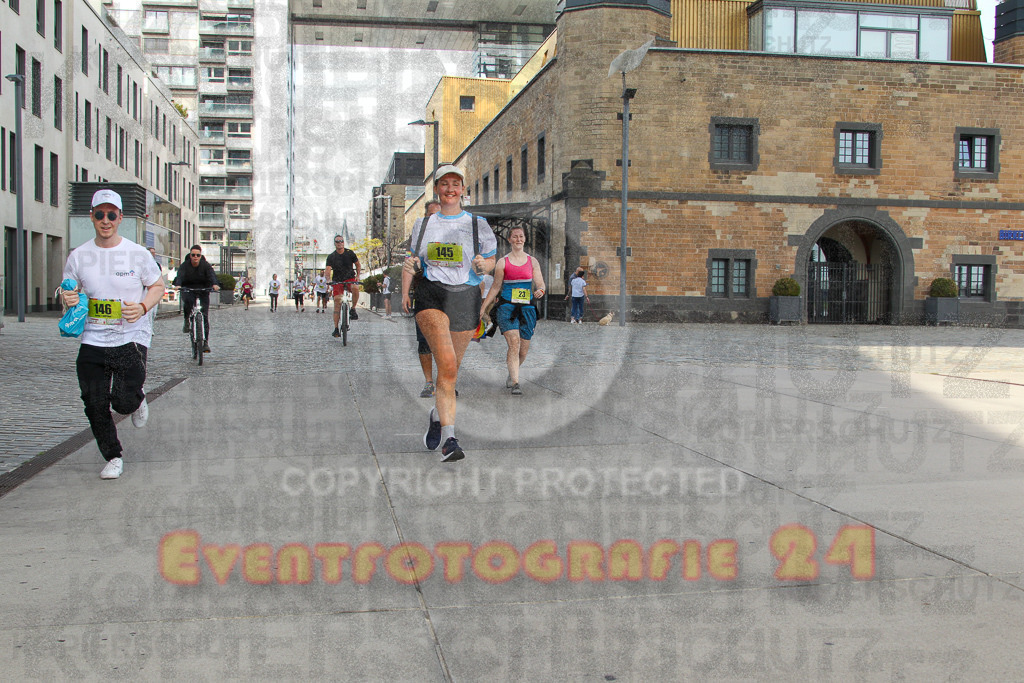 250920_1345_EV4_6616 | Sportfotografie im Rhein-Sieg Kreis, Köln, Bonn, NRW, Rheinland Pfalz, Hessen, etc. Unser Tätigkeitsfeld umfasst den Laufsport vom Volkslauf über den Marathon, Duathlon, Triathon bis zum Ultralauf wie Kölnpfad Ultra oder Schindertrail.