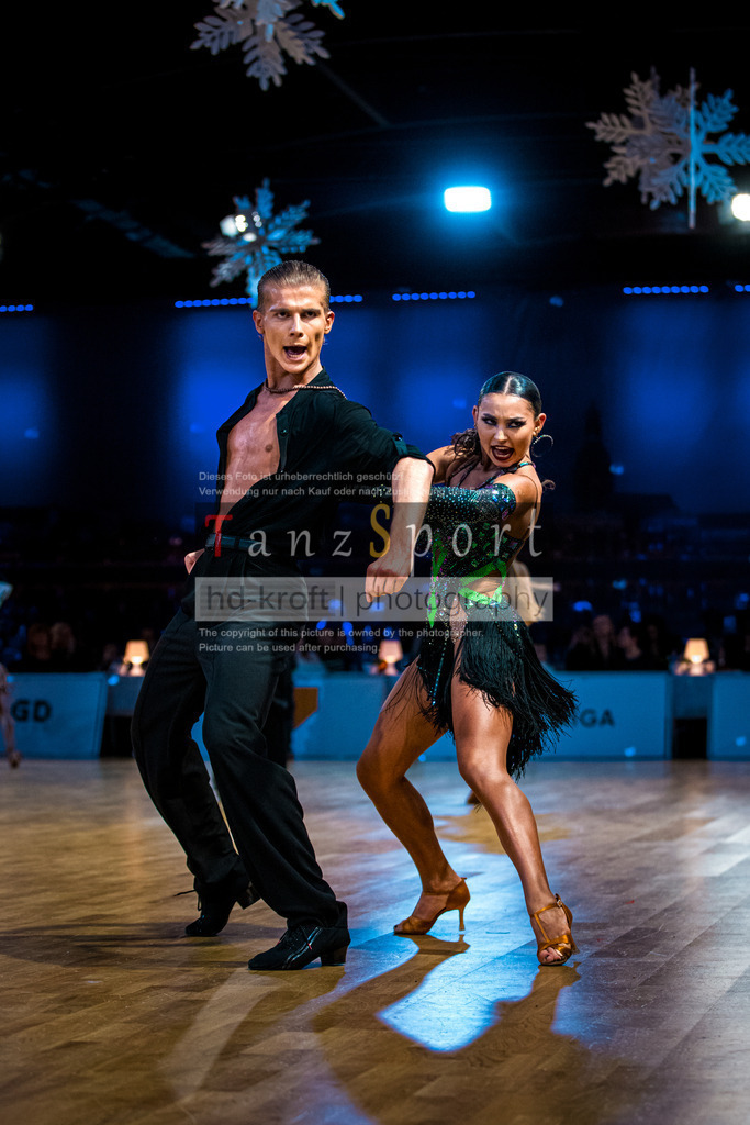 20251213_Baltic-GP_2378-2 | Tanzsportbilder, Standardtanz, Lateintanz, WDSF, DTV, LTVB, dancecomp, goc, hessen tanzt, blaues band der spree, walzer, tango, wiener walzer, slowfox, quickstepp, samba, rumba, cha-cha-cha, paso doble. jive, hd-kroft photography, turniertanzsport