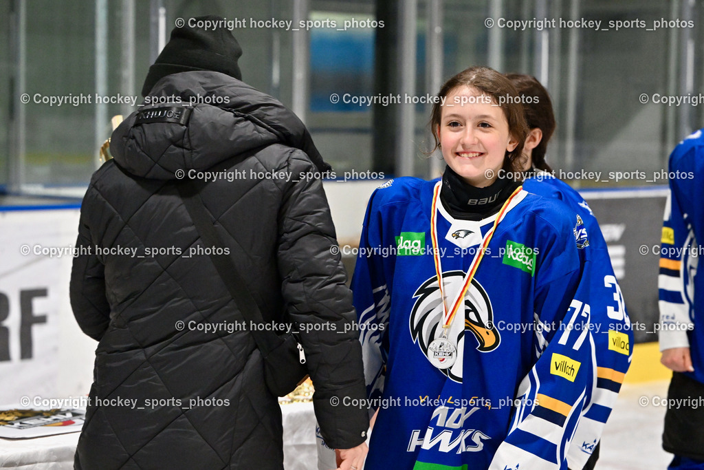 WILDCATS PATERNION & Lady Hawks Siegerehrung-Meisterfeier | Medailienübergabe, #77 Lang Chiara LADY HAWKS, WILDCATS PATERNION &amp; Lady Hawks Siegerehrung-Meisterfeier, WILDCATS PATERNION &amp; Lady Hawks Siegerehrung-Meisterfeier am 12.03.2025 in Steindorf (Ossiachersee Halle), Austria, (Photo by Bernd Stefan)