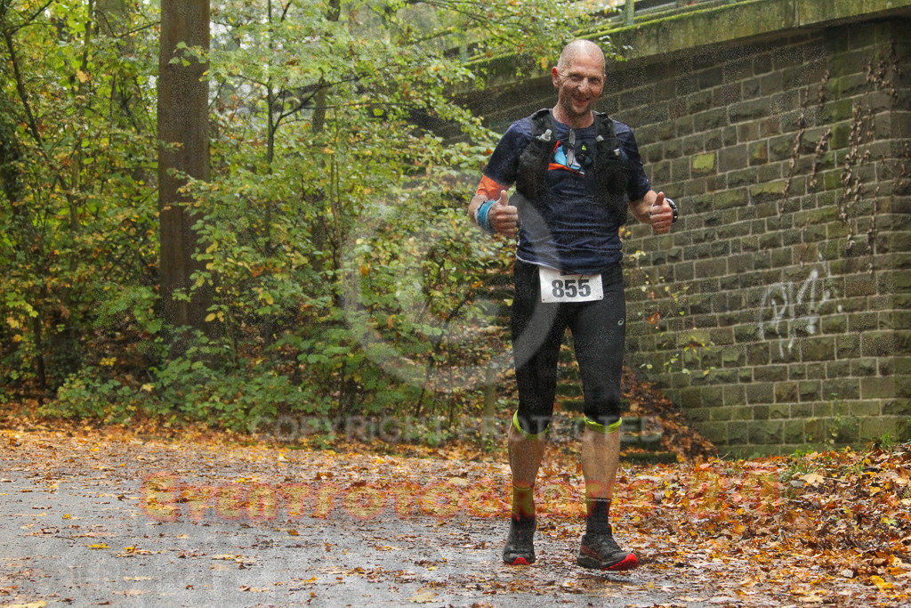 241027_0958_EV4_5871 | Sportfotografie im Rhein-Sieg Kreis, Köln, Bonn, NRW, Rheinland Pfalz, Hessen, etc. Unser Tätigkeitsfeld umfasst den Laufsport vom Volkslauf über den Marathon, Duathlon, Triathon bis zum Ultralauf wie Kölnpfad Ultra oder Schindertrail.