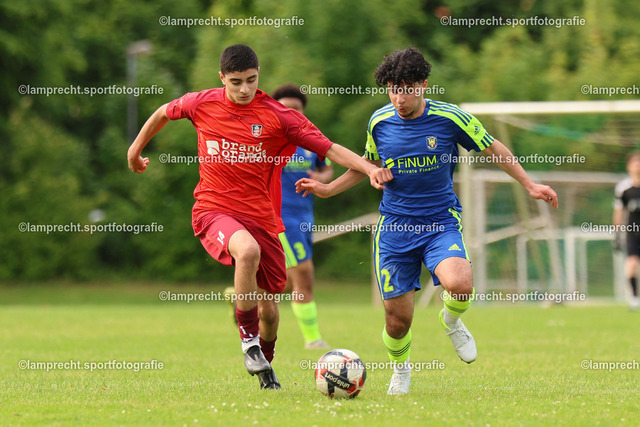 Fußball I Junioren I Kreispokal Lübeck I Finale I JSG Concordia Lübeck - TSV Siems I 09.06.2025.100 | v.l. Adem Brini (14, TSV Siems), Ibrahim Darwich (2, JSG Concordia Lübeck) - Realisiert mit Pictrs.com