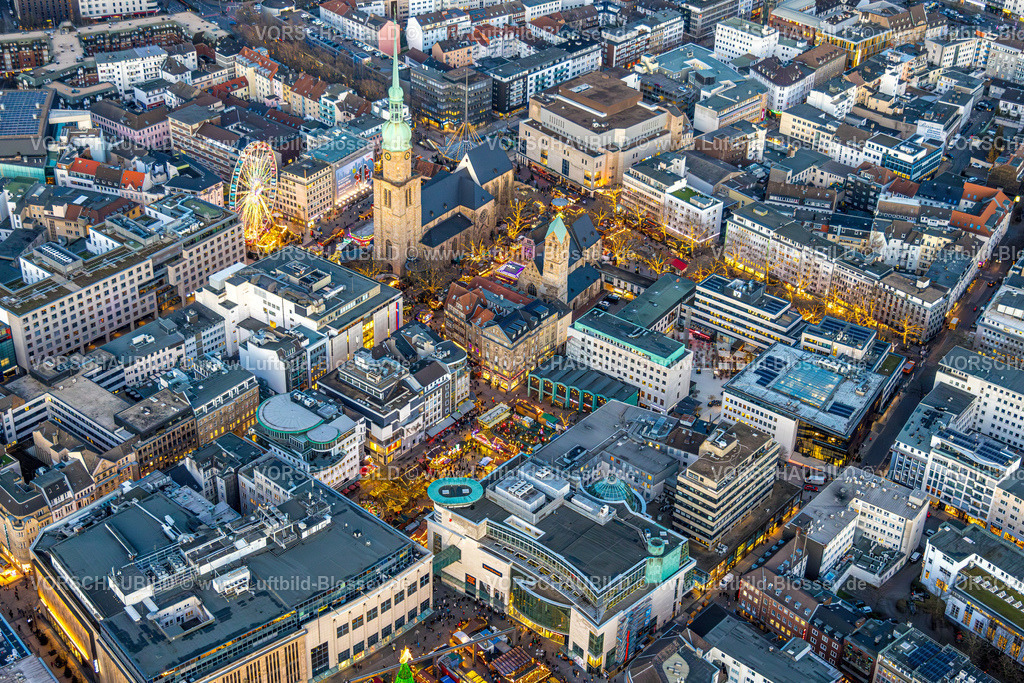 Dortmund251201491 | Luftbild, Weihnachtsmarkt und größter Weihnachtsbaum der Welt, Hansaplatz, City, Reinoldikirche , Alter Markt, Weihnachtszeit in Dortmund,  Dortmund, Ruhrgebiet, Nordrhein-Westfalen, Deutschland