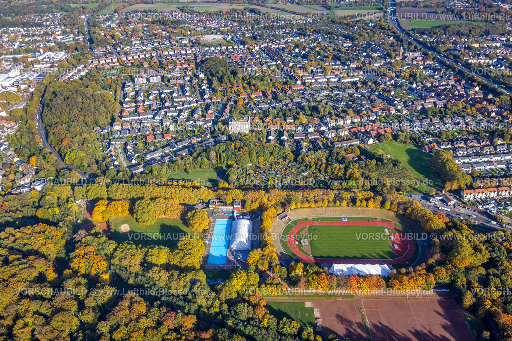 Gladbeck221005468 | Luftbild, Freibad Gladbeck, Stadion Gladbeck - Vestische Kampfbahn, Kleingartenverein KGV Am Stadion e.V., Freifläche Am Heimannshof, Butendorf, Gladbeck, Ruhrgebiet, Nordrhein-Westfalen, Deutschland