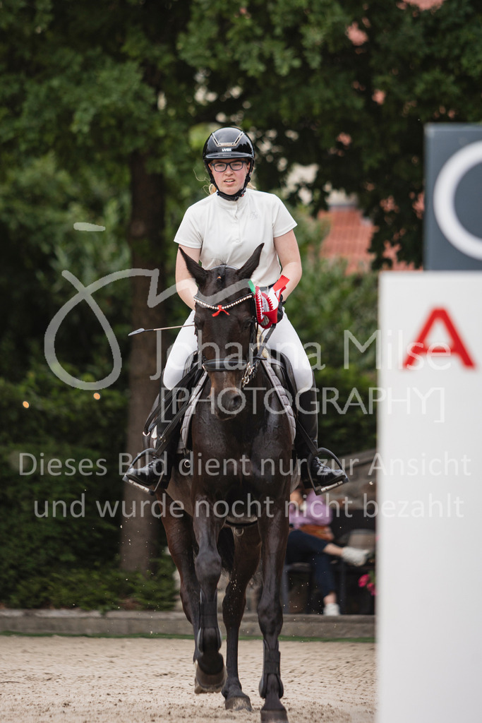 250622_Lemwerder_M2-SprmstAnf-865 | Deine schönsten Turniermomente als professionelle Fotos! Entdecke hochwertige Pferdesport-Fotografie im Online-Shop. Jetzt Fotos finden & bestellen!