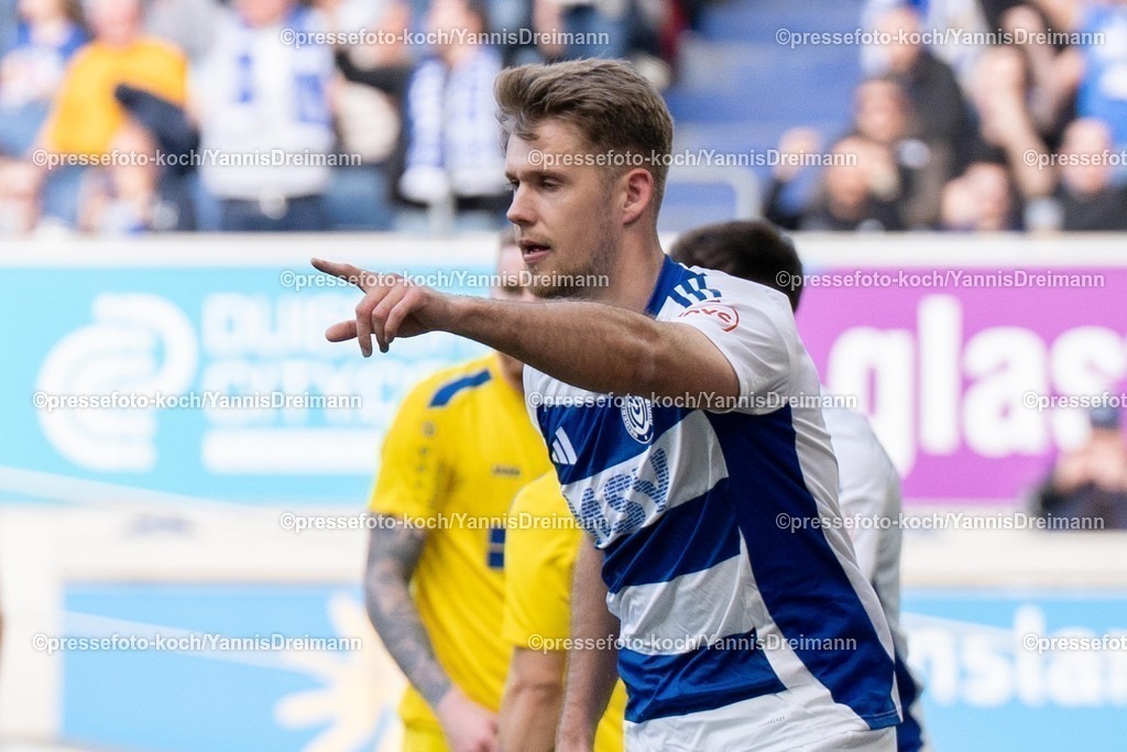 xYDR22032501008 | 22.03.2025, xydrx, Fußball, MSV Duisburg - SC Union Nettetal, Niederrheinpokal Halbfinale, Schauinsland-Reisen Arena: Thilo Toepken (MSV Duisburg #22) jubelnd, freut sich über sein Tor zum 1:0
