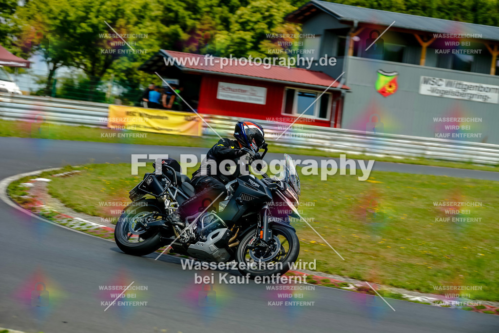 VBK-4908 | Hier findet Ihr Bilder von Touristenfahrten auf der Nürburgring Nordschleife oder von anderen Veranstaltungen die ich besucht habe. Viel Spass beim Durch Schauen 
