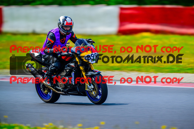 MaZZes_FotoMatrix_240717_6007705_2-55 | INST