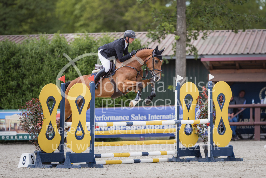 230516_Mühlen_03SprPf-A-369 | Deine schönsten Turniermomente als professionelle Fotos! Entdecke hochwertige Pferdesport-Fotografie im Online-Shop. Jetzt Fotos finden & bestellen!