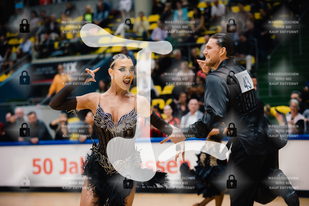 Hessen Tanzt WDSF International Open Latin 11th (43) Justin Lauer _ Rita Schumichin (TSC Saltatio Neustadt im TV 1860 Mußbach)-2025-05-18-5244 | Webshop for digital downloads and prints of dance sport, event & show photographer Julian Link - Realisiert mit Pictrs.com
