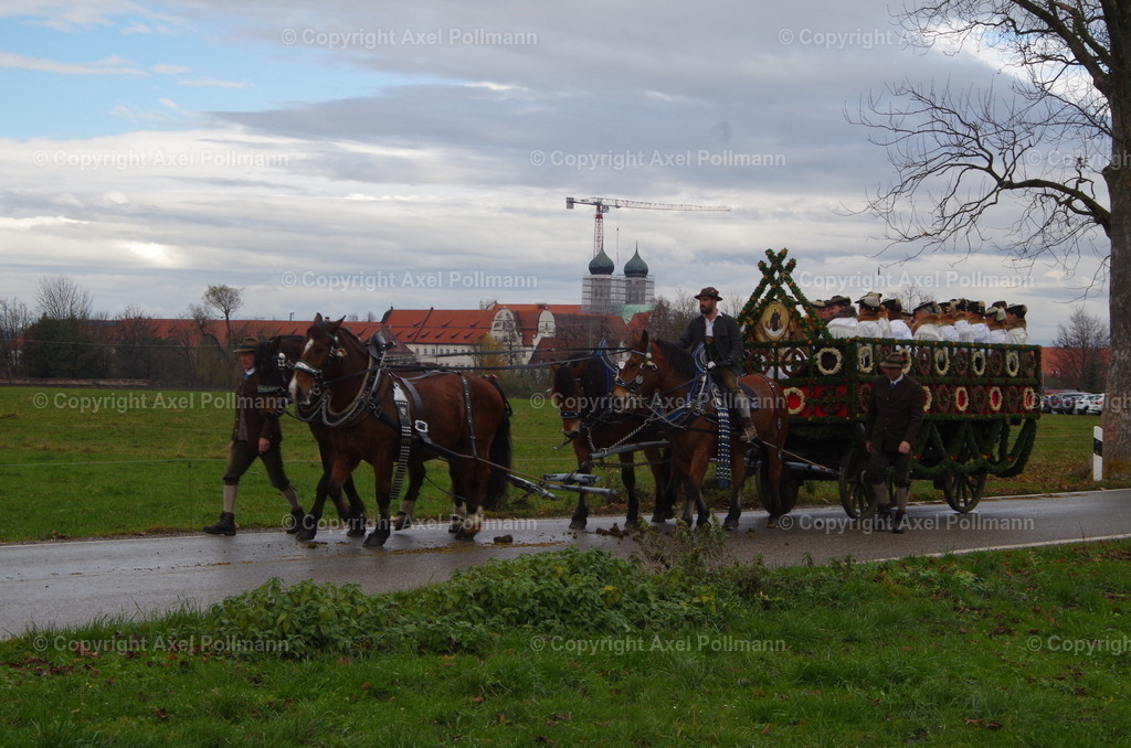 IMGP9966 | fotografiert von Axel PollmannLeonhardi Wallfahrt Benediktbeuern und Murnau, Fronleichnam, Fasching, Landschaft im Loisachtal und Benediktbeuern  - Realisiert mit Pictrs.com