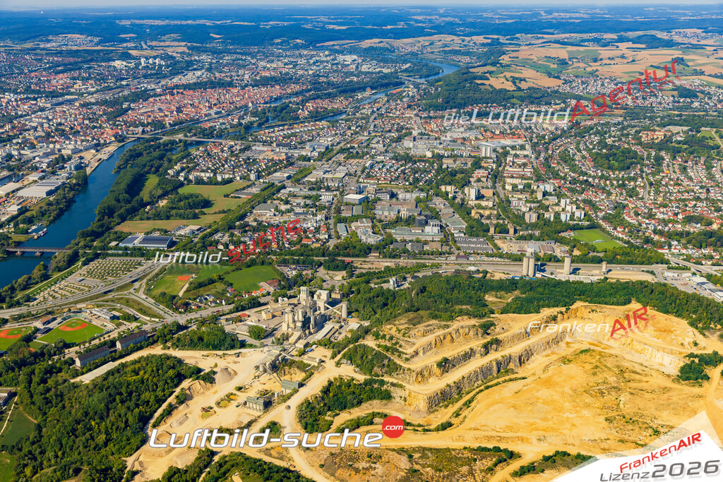 Schöne Luftaufnahme Weichs Regensburg - Die Luftaufnahme wurde 2025 vom Flugzeug heraus erstellt ( keine Drohne ) - Hochauflösende Luftaufnahme - für professionelle Ausdrucke geeignet. Die Geschenkidee !Mit Lizenz und Bildrechte bestellbar