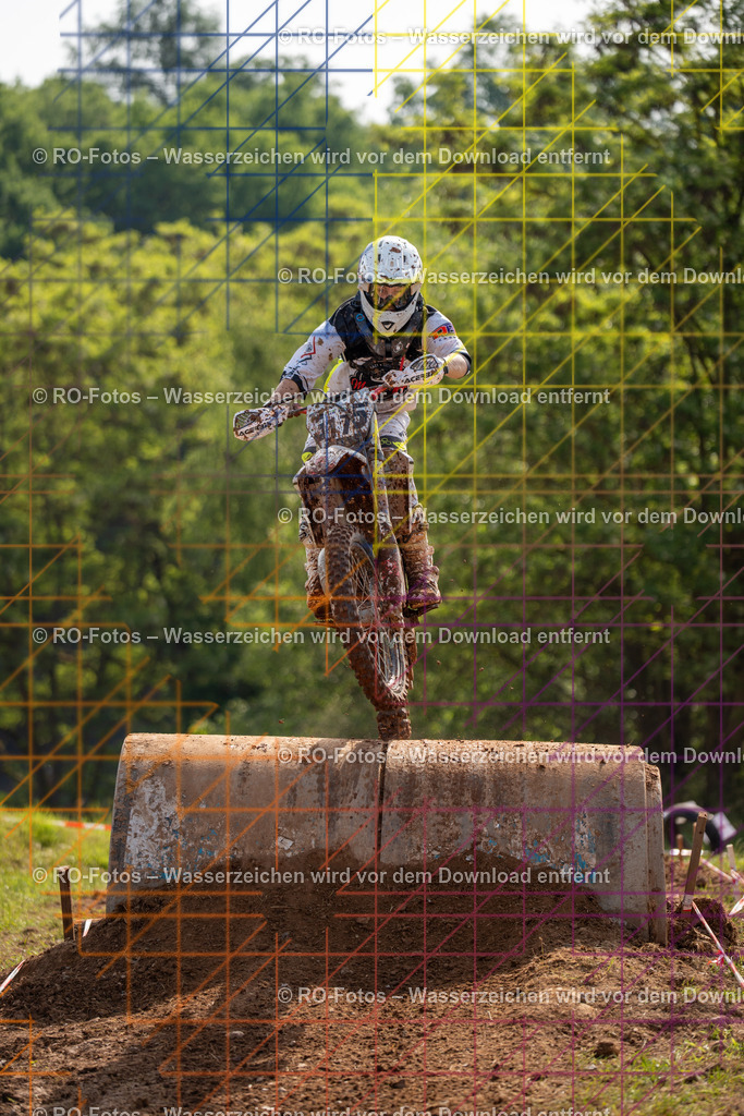 Wolfshausen 4 Lauf -317 | Sportfotografie von RO-Fotos: Motorsport, Motocross, Enduro, Laufveranstaltungen und Triathlon. Professionelle Fotos von Sportlern und Events. - Realisiert mit Pictrs.com
