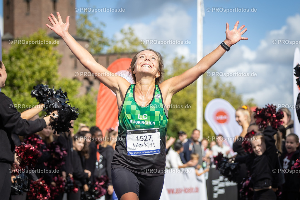 44. Kölner Brückenlauf; Koeln, 14.09.25 | Impressionen vom 44. Kölner Brückenlauf am 14.09.25 am Schokoladenmuseum in Koeln. Foto: BEAUTIFUL SPORTS/Leah Kohring