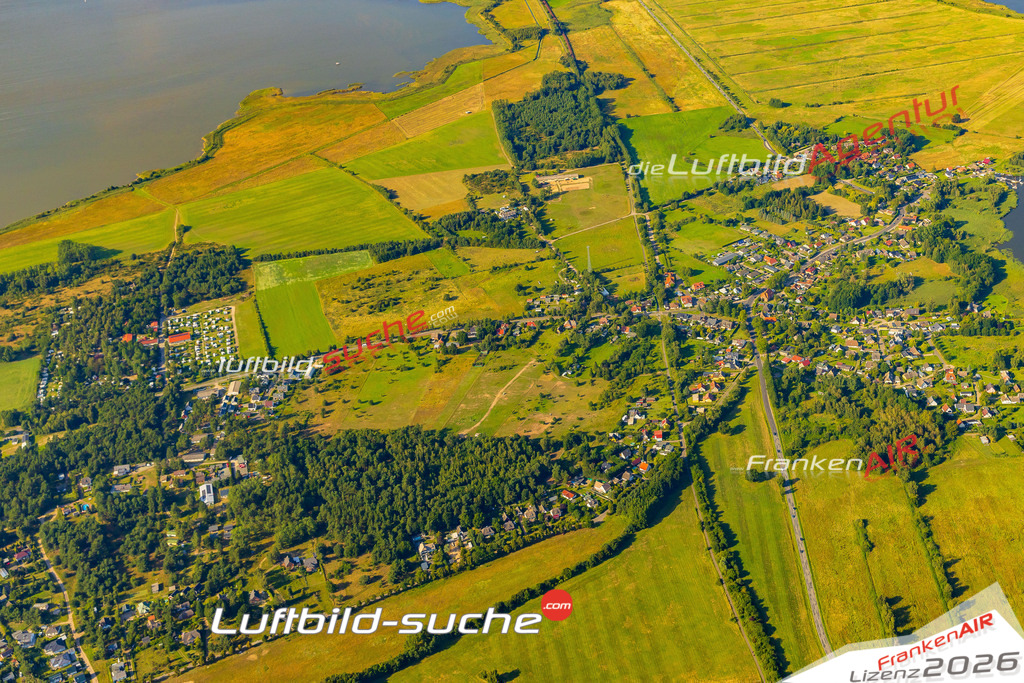 Vs Google Maps Pruchten - Die Luftaufnahme wurde 2025 vom UL-Flugzeug heraus erstellt ( keine Drohnenaufnahme ) - Hochauflösende Luftaufnahme - für Wandbilder und großformatige Ausdrucke geeignet. Das besondere Geschenk!Hier alle&nbsp;Infos zur Lizenzierung der LuftaufnahmeWir fliegen auch dieses Jahr wieder in Ihre Region um Luftbilder zu erstellen.- Luftbild anfragen