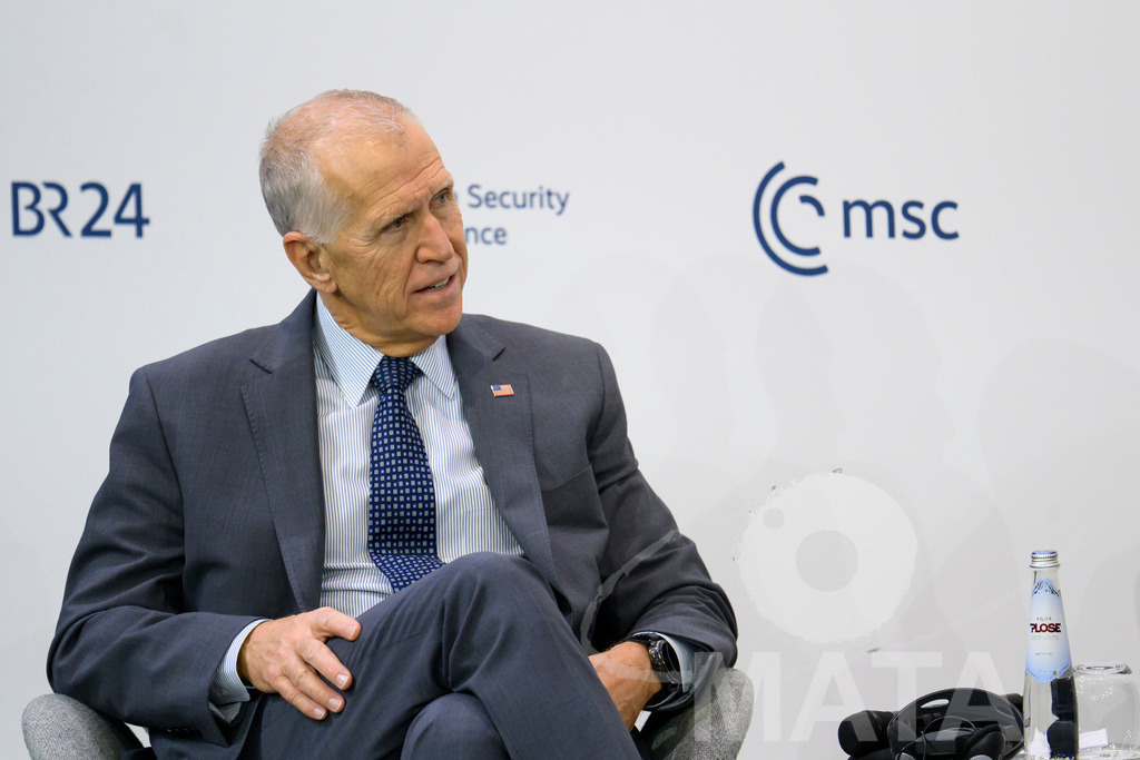 _DWA5671 | MATA IndoCon - Realisiert mit Pictrs.com