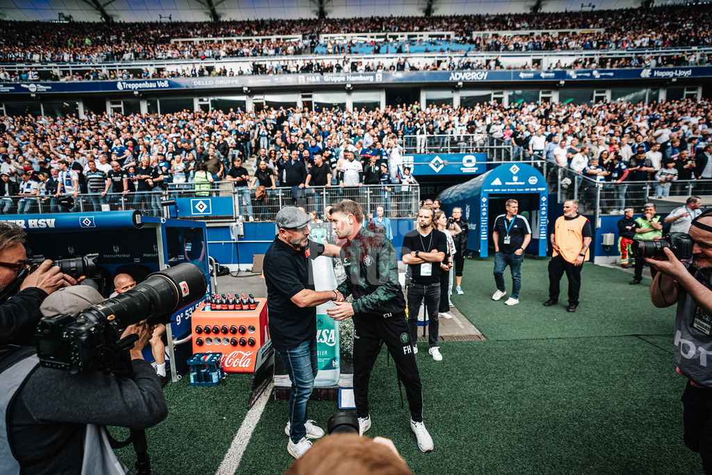 Fußball | Männer | Saison 2023/2024 | 2. Fußball-Bundesliga | 32. Spieltag | Hamburger SV vs. FC St. Pauli  | 03.05.2024 | Trainer Steffen Baumgart (HSV) links und Trainer Fabian Hürzeler (FC St. Pauli) rechts