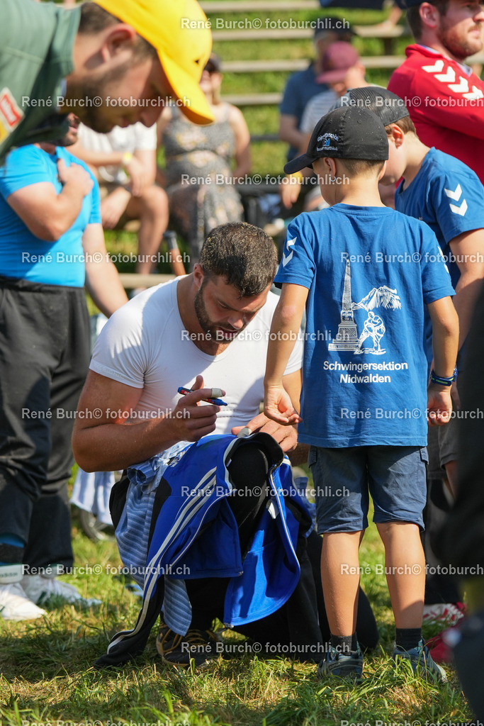RB_08379 | René Burch leidenschaftlicher Fotograf aus Kerns in Obwalden.  Hier finden sie Sport, Landschaft und Natur Fotografie.
 - Realisiert mit Pictrs.com