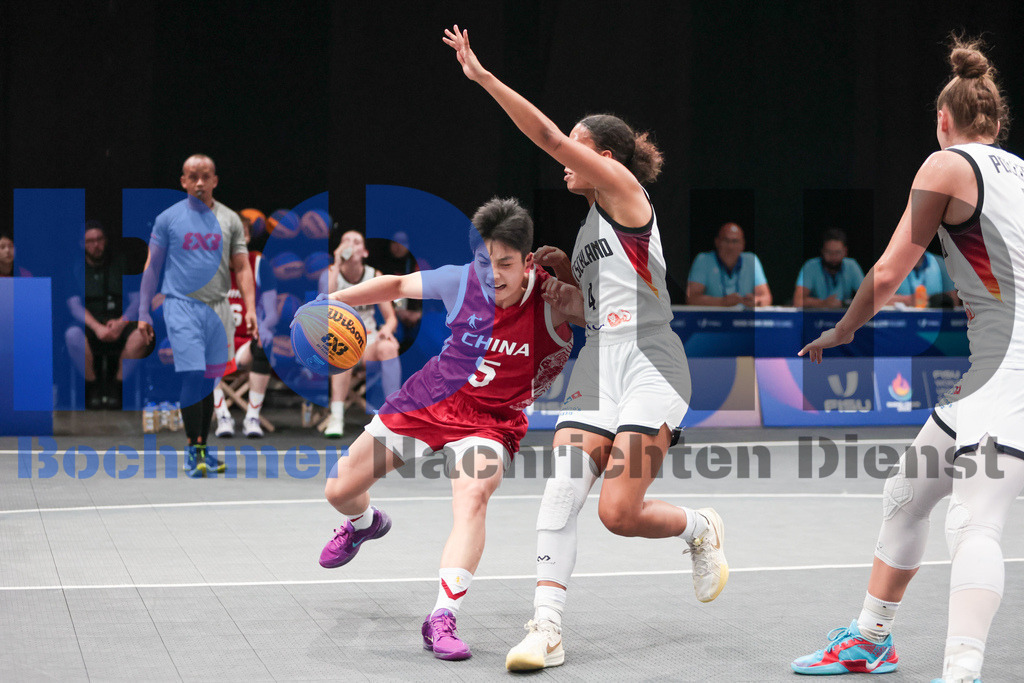 SES_RRG3x320250720-232 | bond - Realisiert mit Pictrs.com