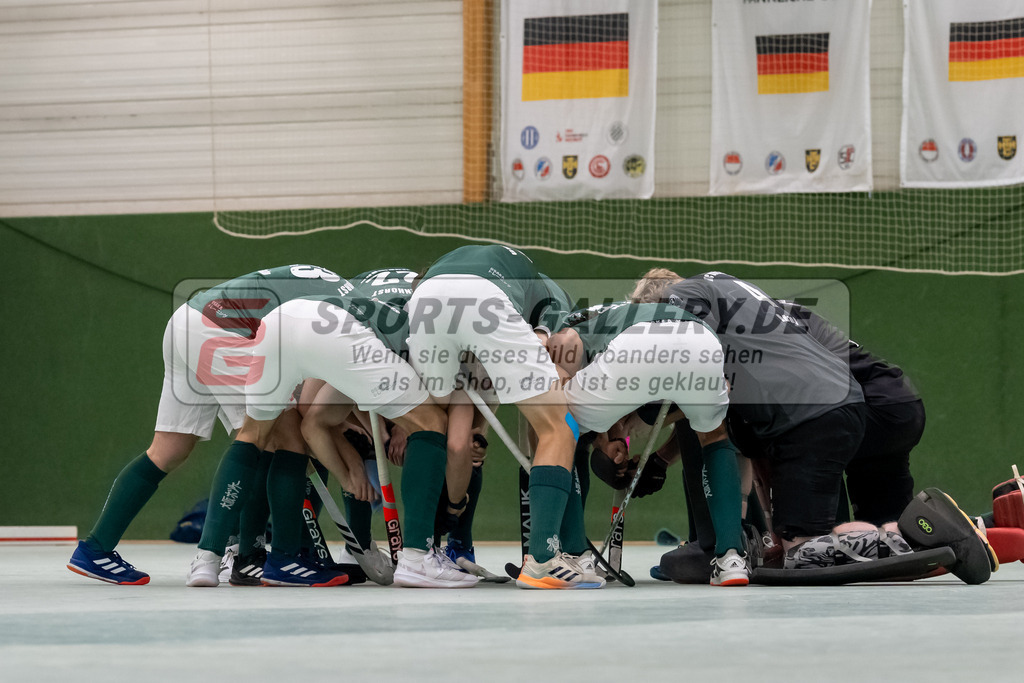 SFE_20241201_0002 | Köln, Deutschland, 01.12.2024:  Hockey 1. Bundesliga Herren Rot-Weiss Köln - HTC Uhlenhorst im KTHC Stadion Rot-Weiss Köln Tennis and Hockey Club am 01.12.2024 in Köln, Deutschland. (Foto von Stephan Fehrmann)Köln, Germany, 01.12.2024: Hockey 1. Bundesliga Herren Rot-Weiss Köln - HTC Uhlenhorst in KTHC Stadion Rot-Weiss Köln Tennis and Hockey Club at 01.12.2024 in Köln, Deutschland. (Foto from Stephan Fehrmann)