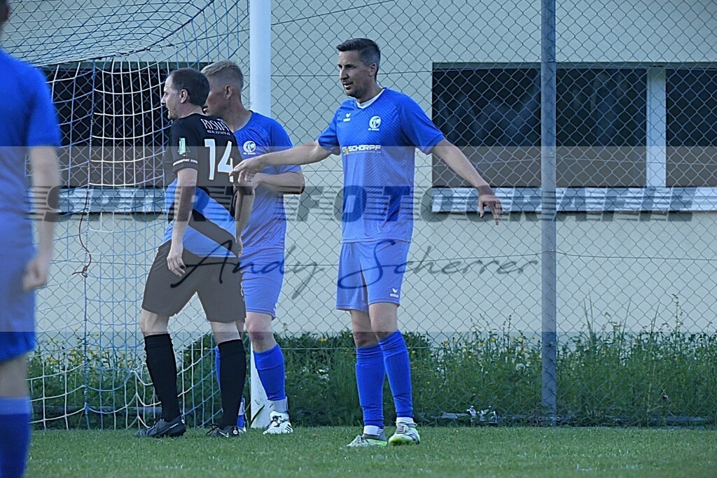 aaaDSC_3044 | Kaufen Sie Sportbilder im Onlineshop von Andy Scherrer Sportfotografie. Faszinierende Bilder von Sportevents aus der ganzen Schweiz. Fussball, Frauenfussball, Unihockey, Handball, Schwingen und weiteren Sportarten. - Realisiert mit Pictrs.com