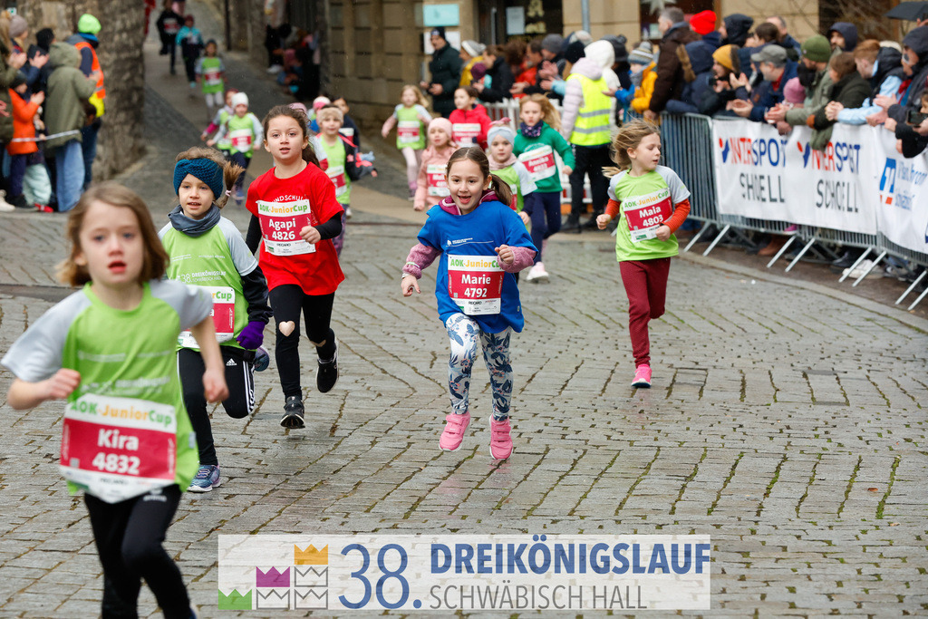 400m AOK Junior Cup | 3 Koenigslauf 2024 400m AOK Junior Cup - Realisiert mit Pictrs.com