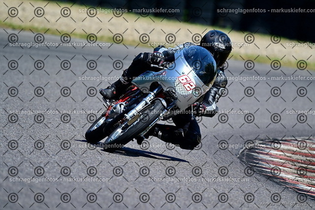 25bc03-1086 | markuskiefer.com - Realisiert mit Pictrs.com