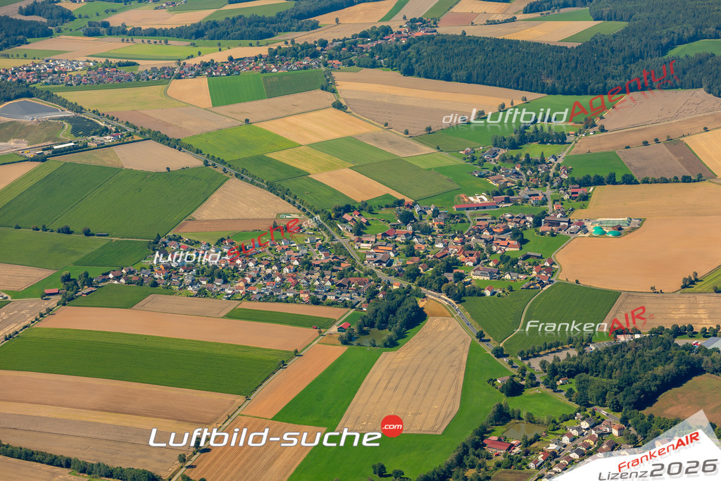 Das Luftbild zeigt : Kondrau Waldsassen - Die Luftaufnahme wurde 2023 vom UL-Flugzeug aus erstellt ( keine Drohne ) - Hochauflösende Luftaufnahme - Für grossformatige Ausdrucke geeignet. Die Geschenkidee !Mit Lizenz und Bildrechte bestellbar