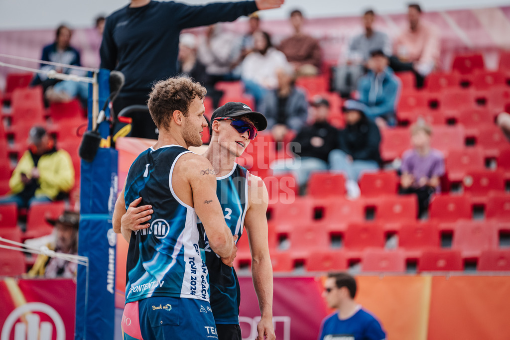 Beachvolleyball | Männer | German Beach Tour 2024 | Tourstop Bremen | 07.06.2024 | v.l. Eric Stadie und Mio Wüst