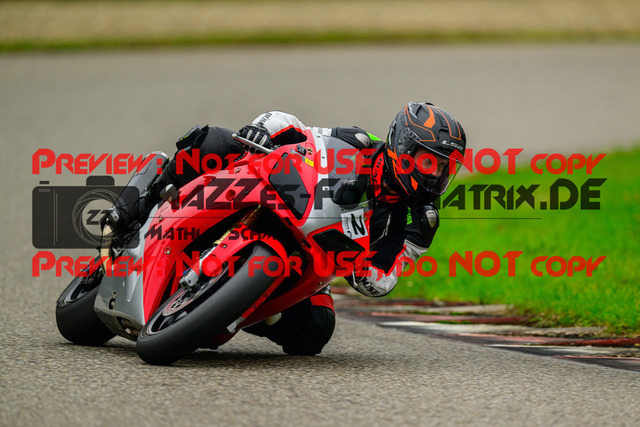 MaZZes_Fotomatrix_20241003_6007705_6514 | GELB