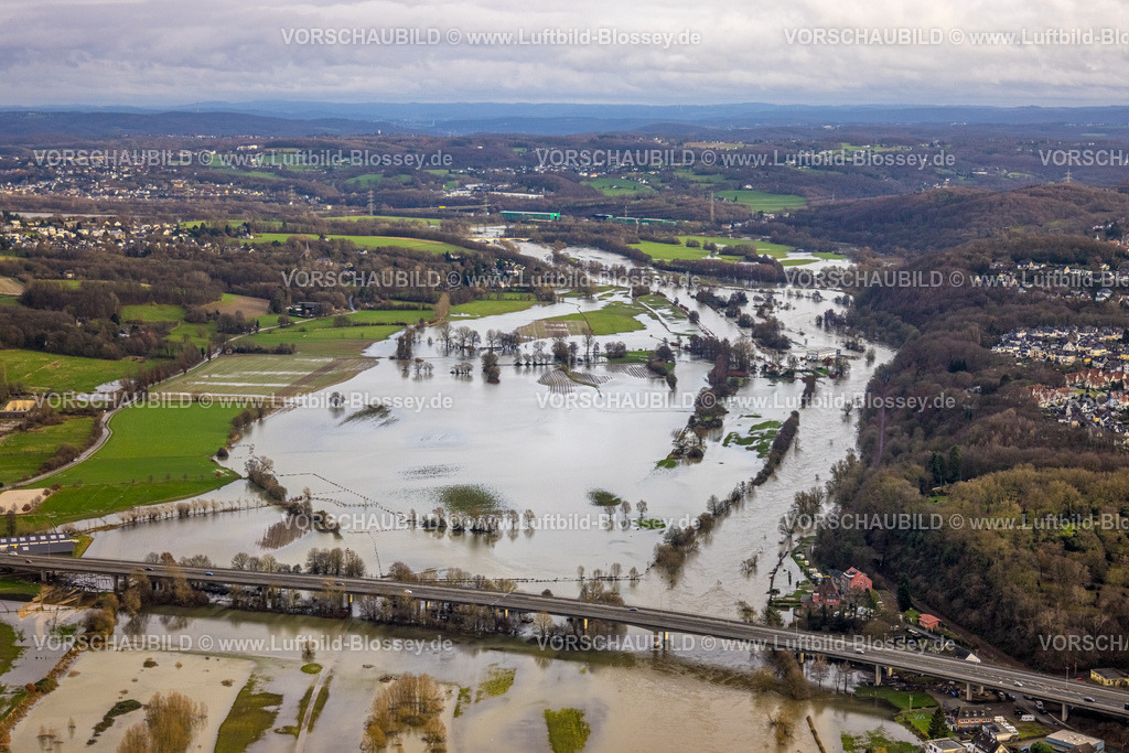 Hattingen231202245Ruhr | Luftbild, Ruhrhochwasser, Weihnachtshochwasser 2023, Fluss Ruhr tritt nach starken Regenfällen über die Ufer, Überschwemmungsgebiet von der Kosterbrücke bis Blankensteiner Schleuse am Leinpfad zur Ruhrbrücke Kemnade, Stiepel, Bochum, Ruhrgebiet, Nordrhein-Westfalen, Deutschland