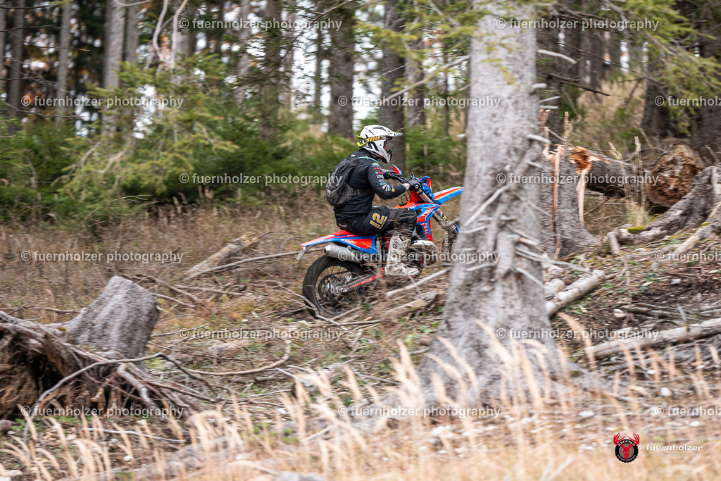 fuernholzer_251026-C2-204 | Fotografische Impressionen von der Red Stag Enduro Extreme by fuernholzer-photography.com. Endurosport in Österreich fotografisch festgehalten von fuernholzer. Auftragsfotografie für Private, Gewerbefotos und Industriefotografie. Eventfotografie, Sportfotografie und Motorsportfotografie. Anbieter von Fotoworkshops, Fototraining, fotografischen Vorträgen und Fotoseminaren.