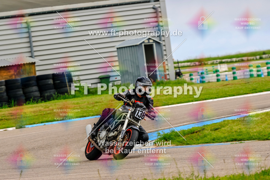 MotoTeam-8085 | Hier findet Ihr Bilder von Touristenfahrten auf der Nürburgring Nordschleife oder von anderen Veranstaltungen die ich besucht habe. Viel Spass beim Durch Schauen 