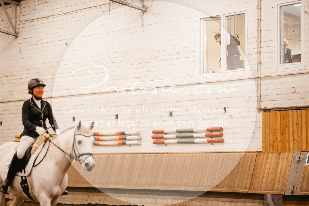 3I6A1335 | Stimmungsvolle Portraits und Reitsportfotografie im Ruhrgebiet und im Münsterland.

Pferdefotografie, Hundefotografie, Tierfotografie, Reportagen, Portraits von Tier und Mensch, Turnierfotografie in Bochum, Recklinghausen, Marl, Haltern am See, Dülmen.. - Realisiert mit Pictrs.com