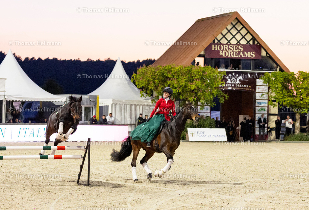 TH_Lisa Röckener_36547 | Horses &amp; Dreams 2026 am 25.04.26 in Hagen a.T.W., Thomas Hellmann, Lisa Röckener