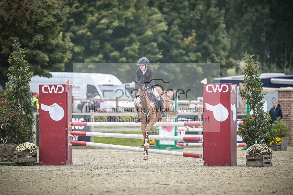 DOS_0423 | Entdecke hochwertige Reitturnierfotos von Foto Oger. Professionell, emotional und authentisch – jetzt Lieblingsmomente im Shop bestellen.Deutschlandweite Turnierfotografie. - Realisiert mit Pictrs.com