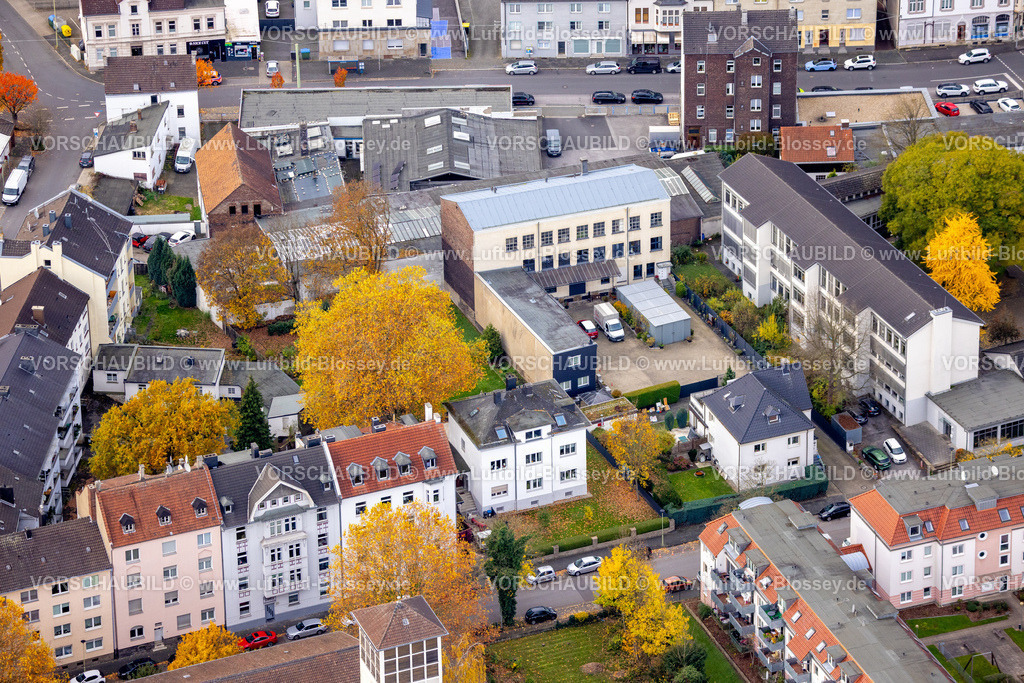 Hagen251101427 | Luftbild, Gebrüder-Grimm-Schule, herbstliche Bäume, Vorhalle, Hagen, Ruhrgebiet, Nordrhein-Westfalen, Deutschland